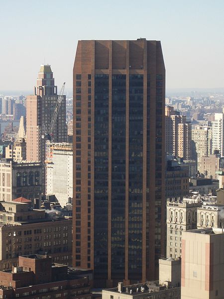 3 Park Avenue, a 41-story Class B office building in the Murray Hill neighborhood of Manhattan.