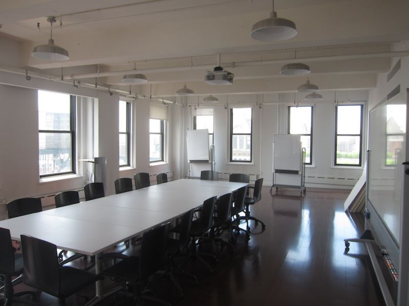 915 Broadway Office Space - Conference Room