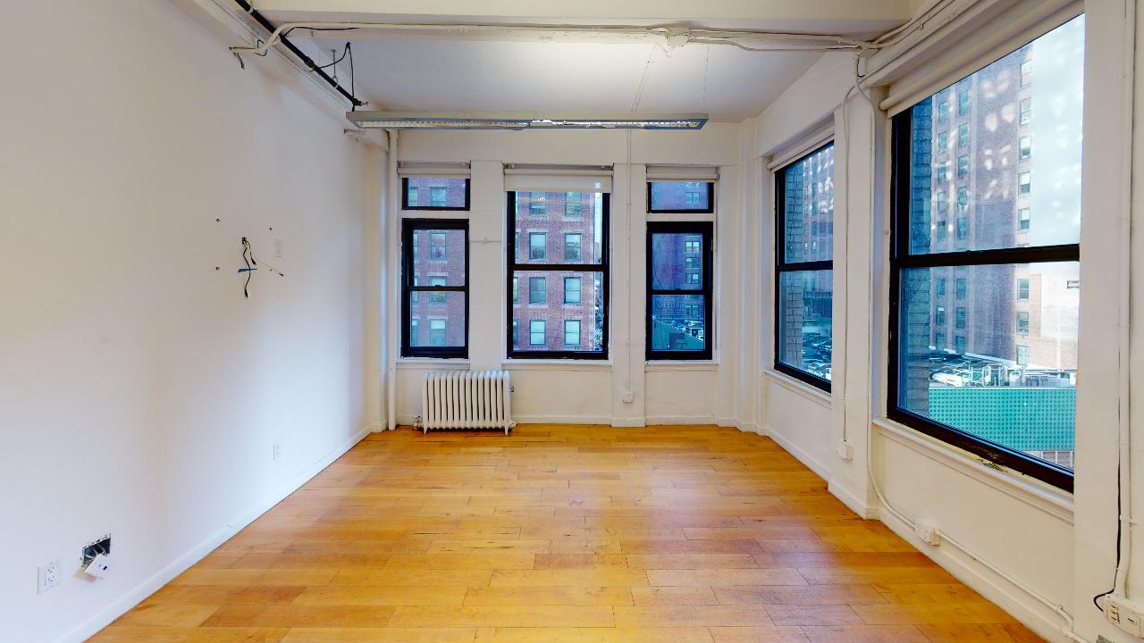 526 Seventh Avenue Office Space