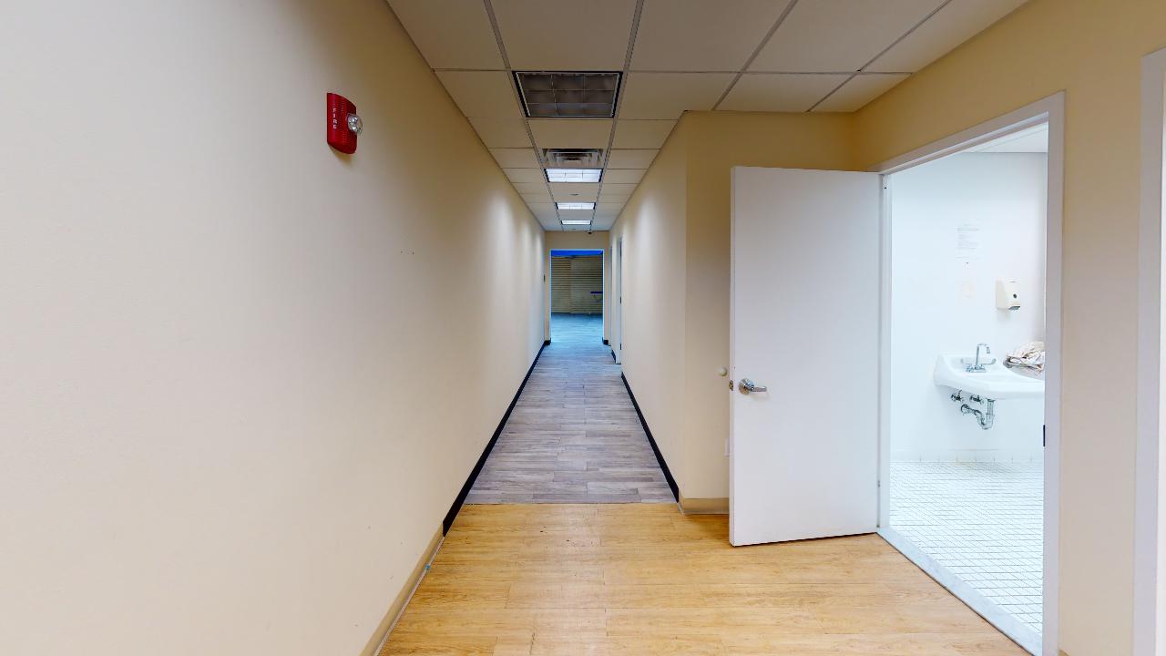 55 East 39th Street Retail Space - Hallway