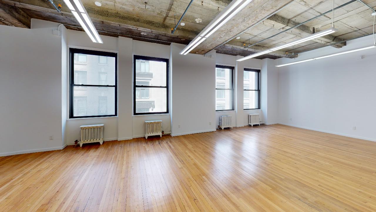 366 Fifth Avenue Office Space - Large Windows