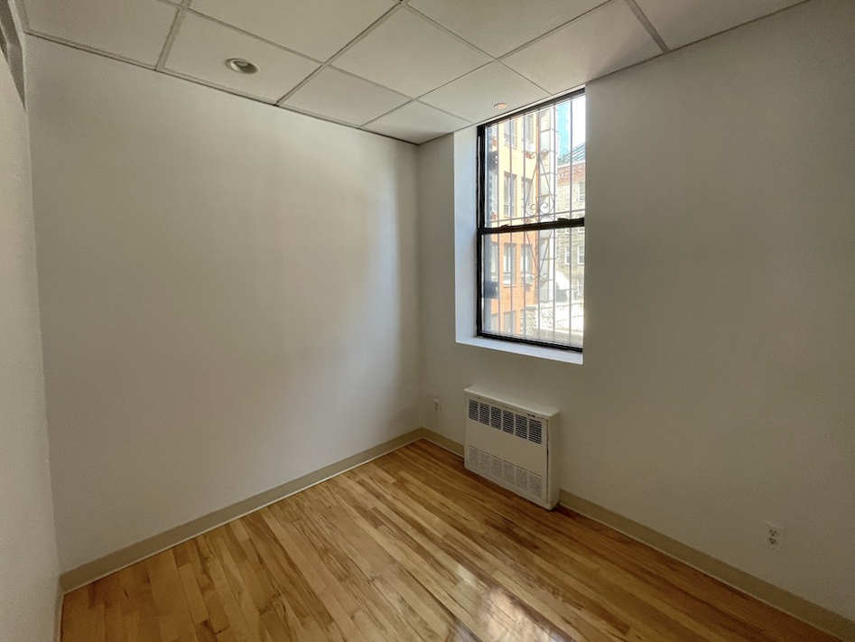 22nd Street & Broadway Office Space - White Walls