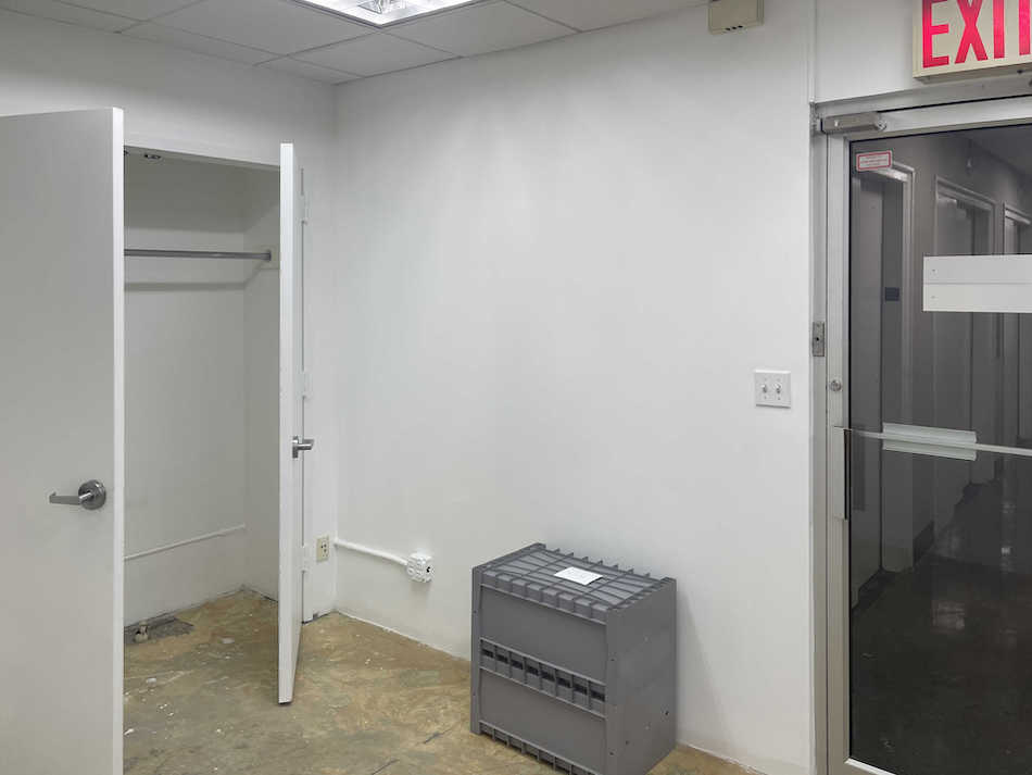 352 Seventh Avenue Office Space - Closet