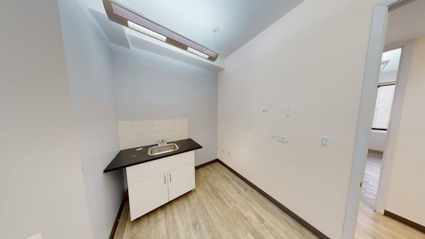 369 Lexington Avenue Office Space - Treatment Room with Sink