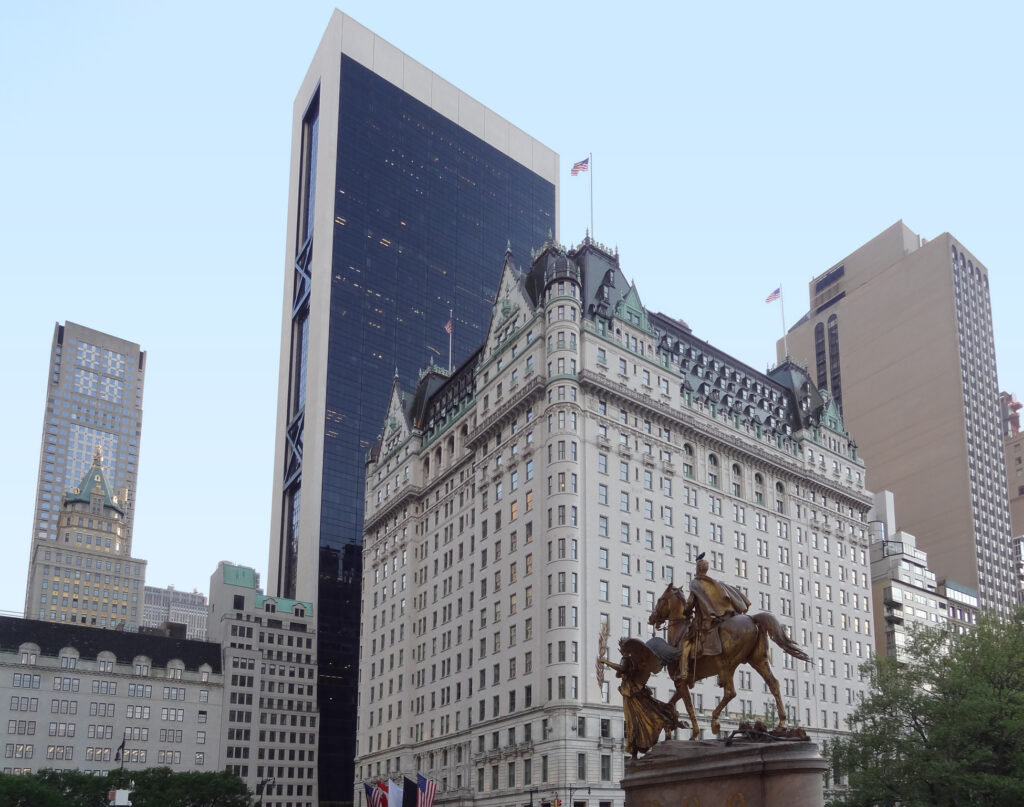 Grand Army Plaza, NYC: Statue of General Sherman with surrounding skyscrapers